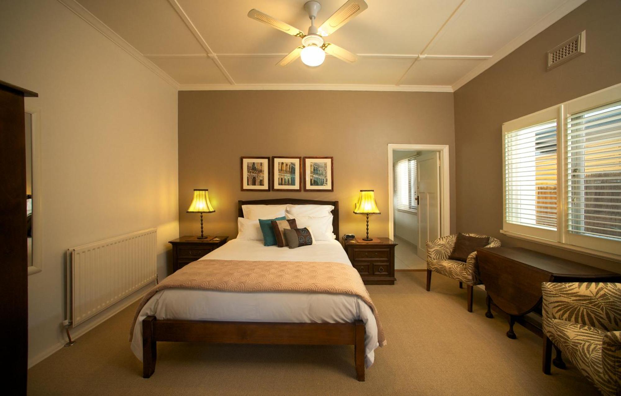 Plantation House At Whitecliffs Bed And Breakfast Rye Bagian luar foto
