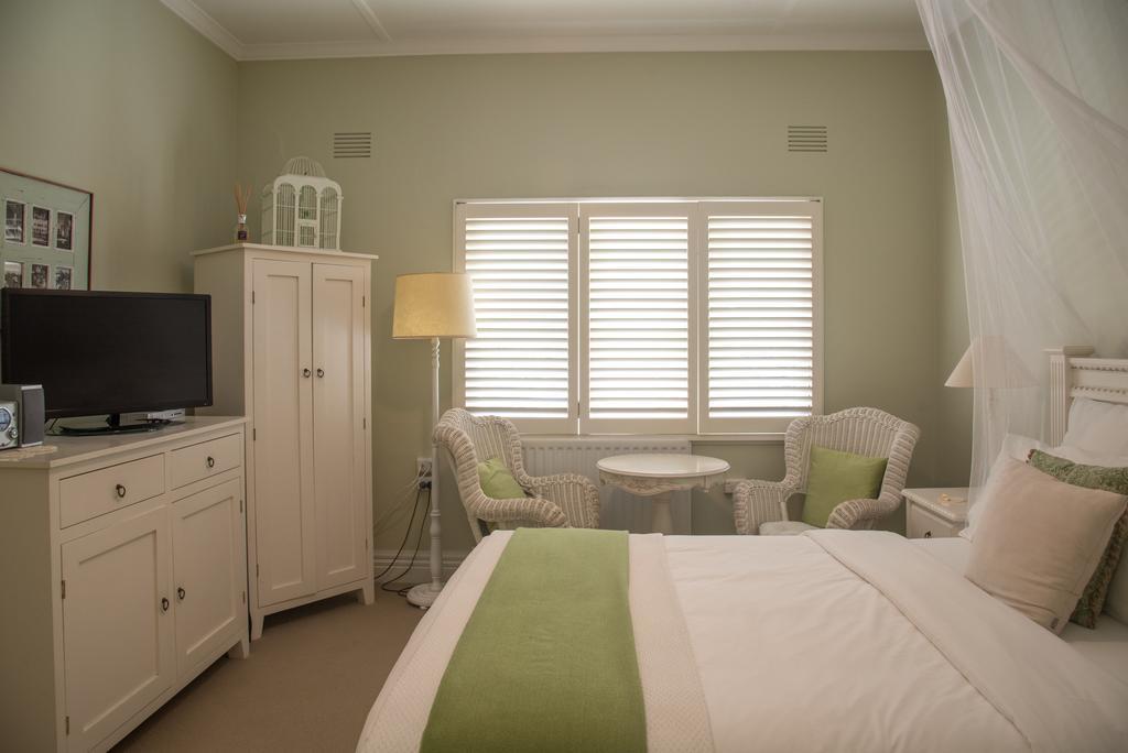 Plantation House At Whitecliffs Bed And Breakfast Rye Bagian luar foto